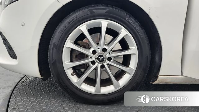 Mercedes-Benz A-Class W177 id 3807689 из Кореи 15