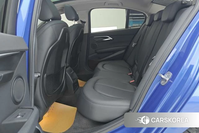 BMW 1 series id 3784324 из Китая 12