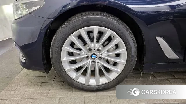 BMW 5 Series (G30) id 3646705 из Кореи 15