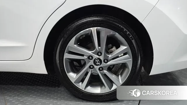 Hyundai Avante AD id 3631875 из Кореи 15