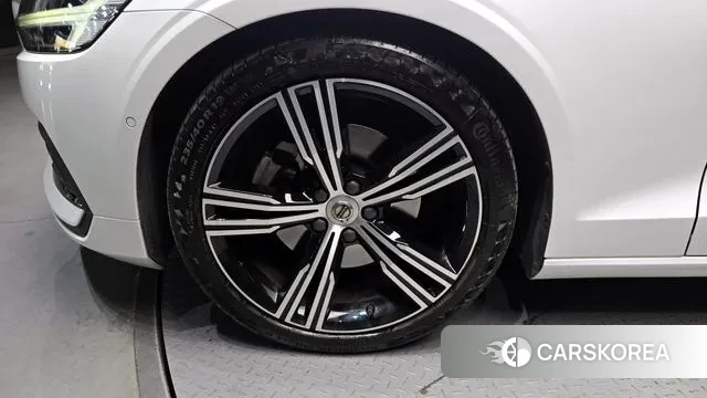 Volvo S60 3rd generation id 3690705 из Кореи 15