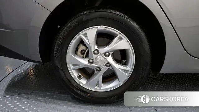 Hyundai Avante (CN7) id 3492777 из Кореи 15