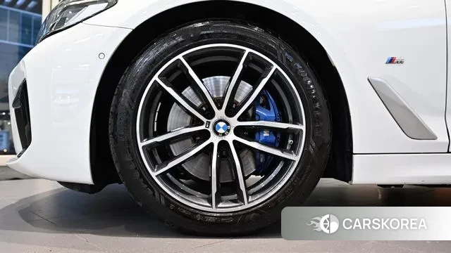 BMW 5 Series (G30) id 3566176 из Кореи 15