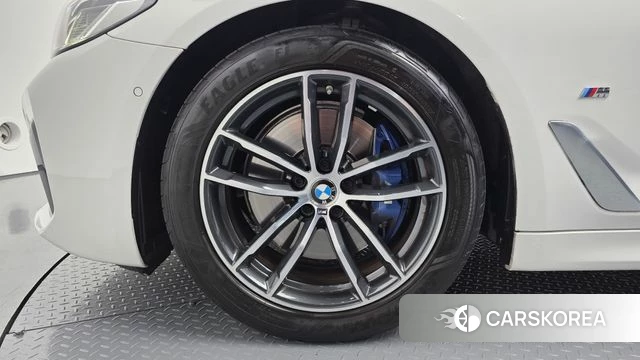 BMW 5 Series (G30) id 3935605 из Кореи 15