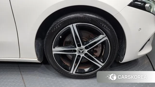 Mercedes-Benz A-Class W177 id 3390989 из Кореи 15