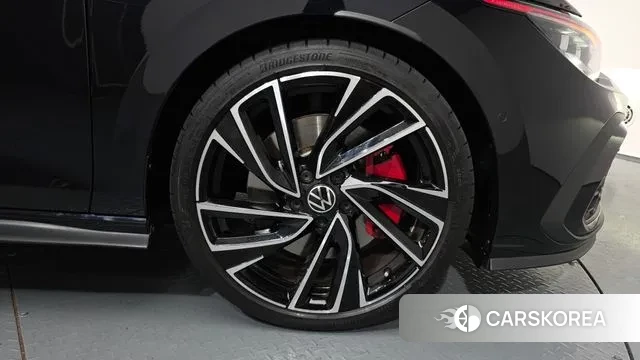 Volkswagen Golf 8th Generation id 2988843 из Кореи 15