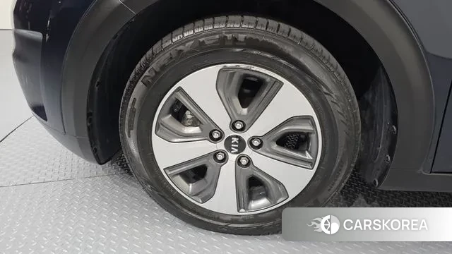 Kia Niro id 3391819 из Кореи 15