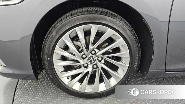 Lexus ES300h 7th generation id 4893095 из Кореи 33