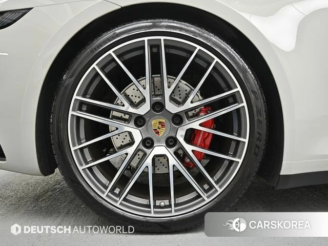 Porsche 911(992) id 4630241 из Кореи 15