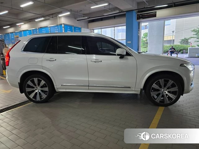 Volvo XC90 second Generation 2023 Белый из Кореи, фото 5