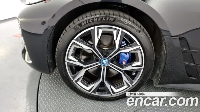 BMW i4 id 2720265 из Кореи 15