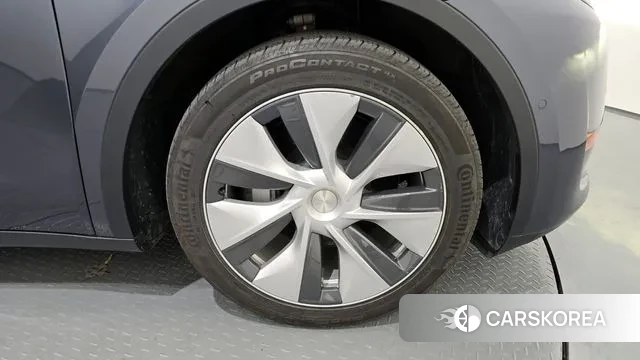 Tesla Model Y id 3383683 из Кореи 15