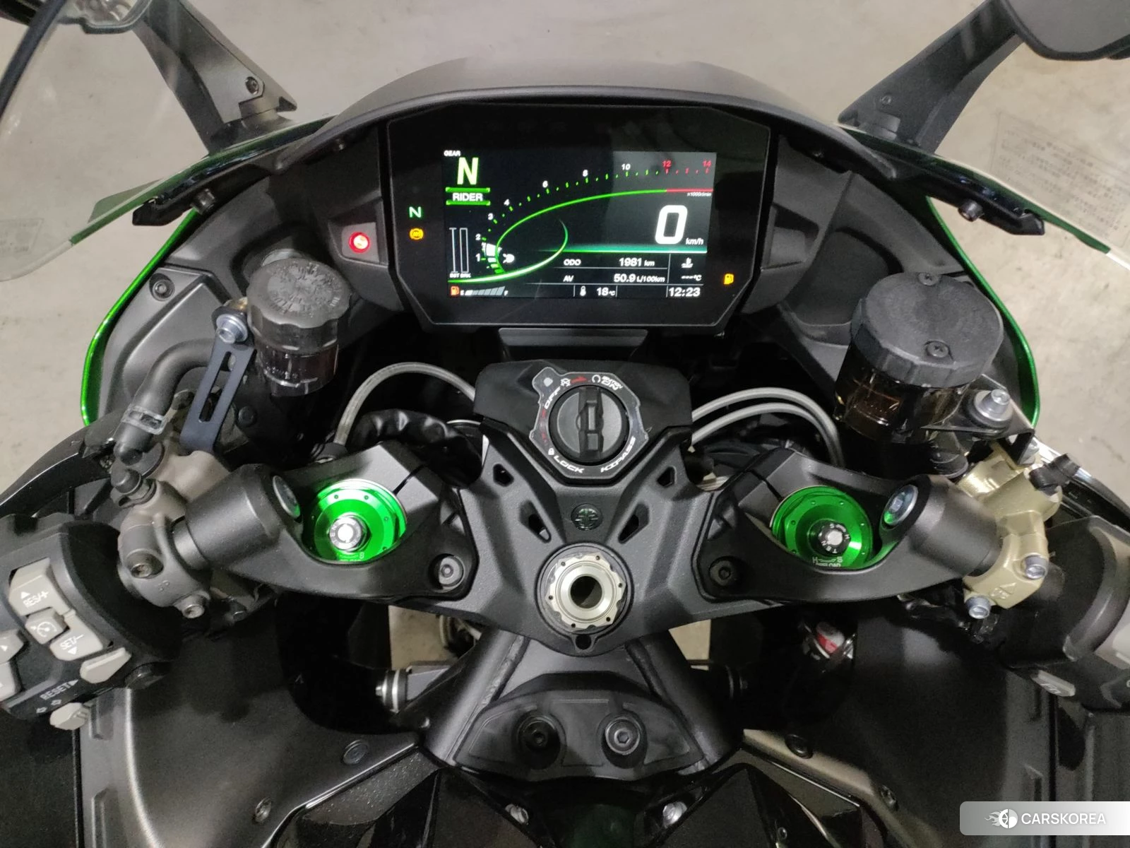 Проданный Kawasaki NINJA H2 SX 2024 из Японии, фото 4