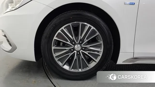 Hyundai Grandeur IG Hybrid id 3429485 из Кореи 15