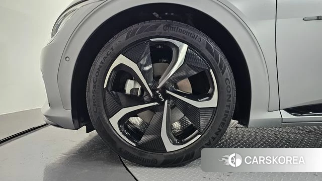 Kia EV6 id 4201804 из Кореи 15