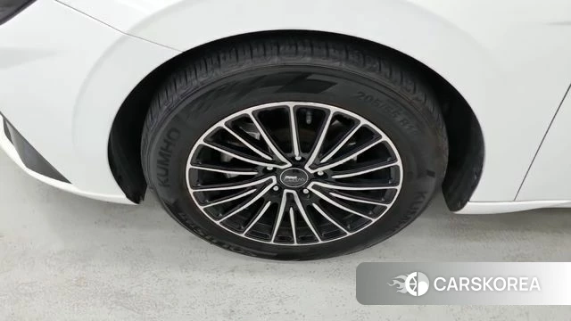 Hyundai Avante (CN7) id 4334133 из Кореи 13