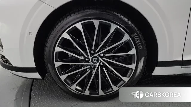 Hyundai Grandeur (GN7) id 3670558 из Кореи 15