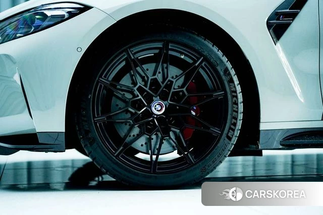 BMW M3 2023 Серебристо-серый из Китая, фото 5