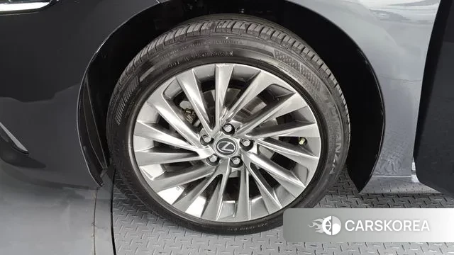 Lexus ES300h 7th generation id 3534850 из Кореи 15