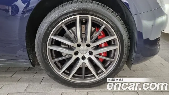 Maserati Ghibli id 2865782 из Кореи 15