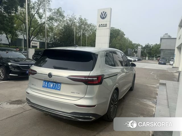 Volkswagen Weiran 2023 Желтый из Китая, фото 5