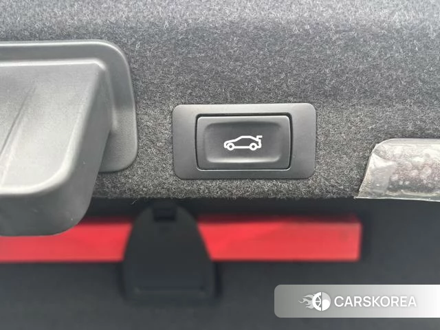 Audi A4L id 4336193 из Китая 10