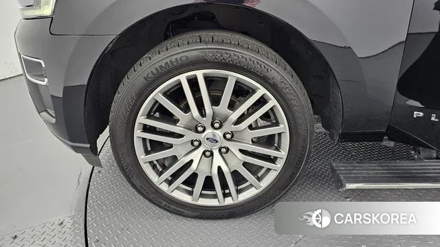 Ford Expeditation id 3333899 из Кореи 15