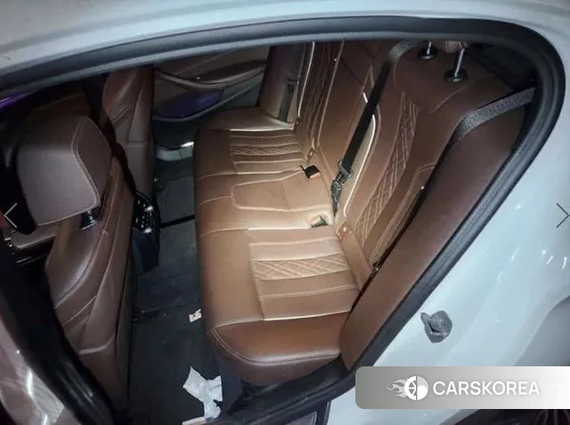 BMW 5 Series (G30) 2019 Белый из Кореи, фото 5