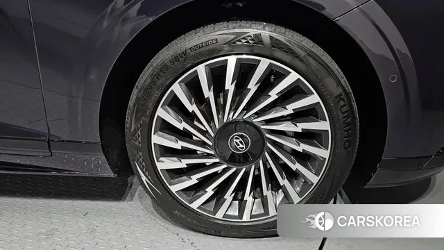 Hyundai Grandeur Hybrid (GN7) id 3700963 из Кореи 15