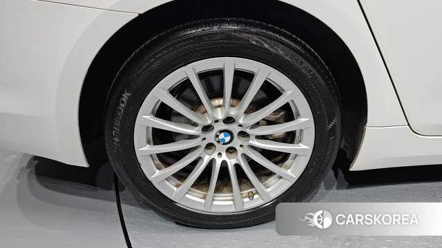 BMW 5 Series (G30) id 4434955 из Кореи 27