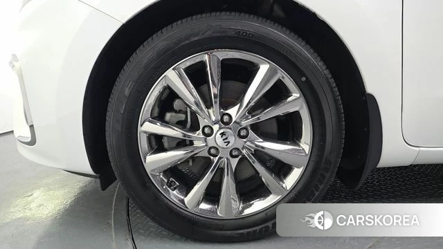 Kia The New Carnival id 3899716 из Кореи 15