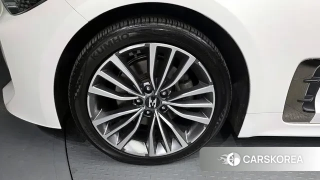 Kia Stinger id 3368737 из Кореи 15