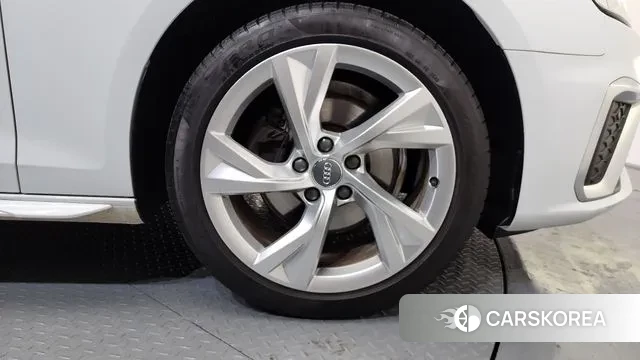 Audi A4 (B9) id 3562128 из Кореи 15