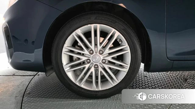 Kia The New Carens id 4536764 из Кореи 29
