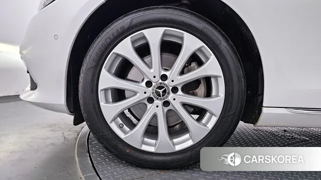 Mercedes-Benz E-Class W213 id 3170752 из Кореи 15