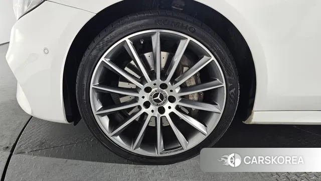 Mercedes-Benz E-Class W213 id 3656344 из Кореи 15