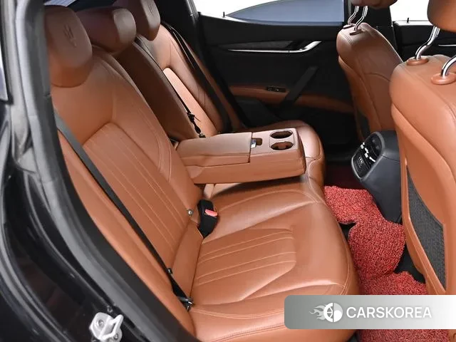 Maserati Ghibli id 3505587 из Кореи 15