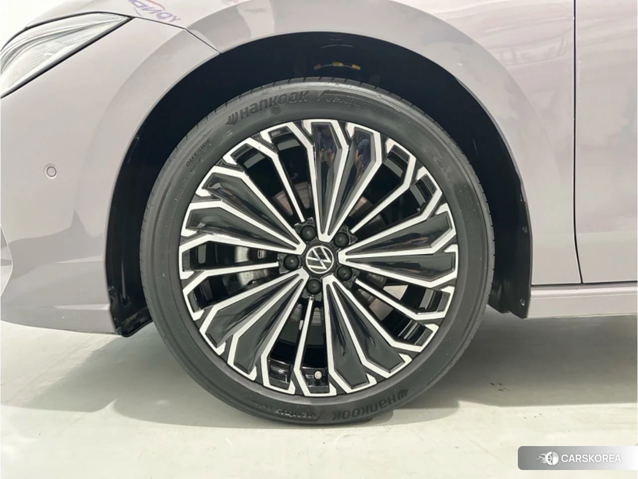 Volkswagen Passat id 4473485 из Китая 12