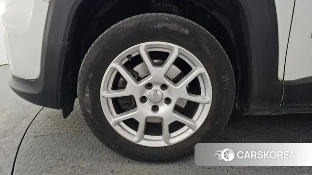 Jeep Renegade id 3640982 из Кореи 15