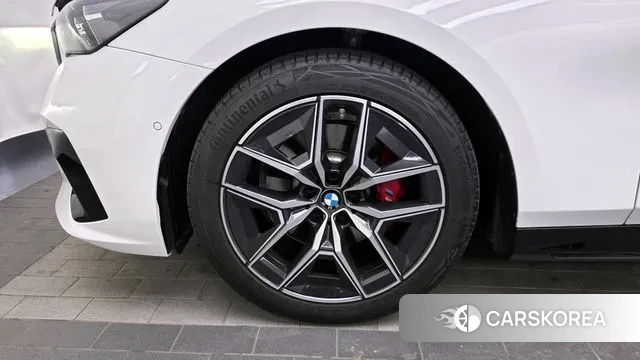 BMW 5 Series (G60) id 3700862 из Кореи 15