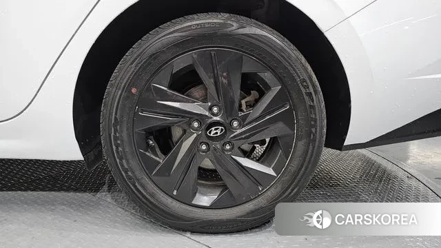 Hyundai Avante Hybrid (CN7) id 3671663 из Кореи 15