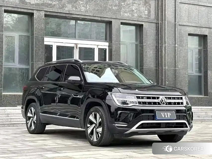 Volkswagen Touareg 2023 Черный из Китая, фото 5