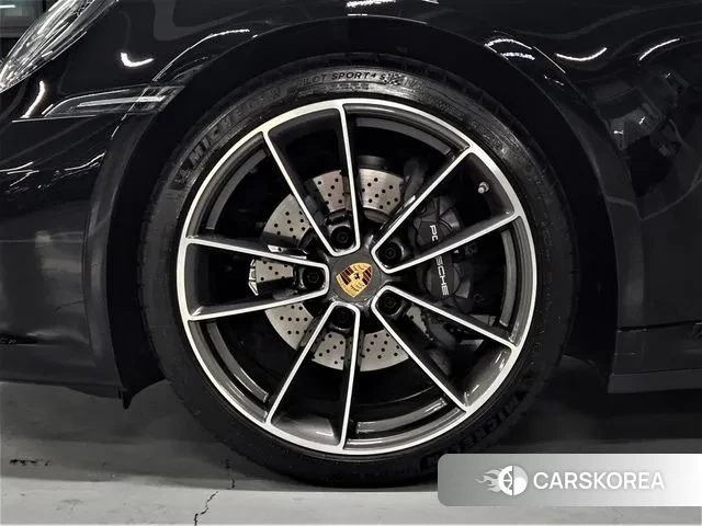 Porsche 911(992) id 3041847 из Кореи 15