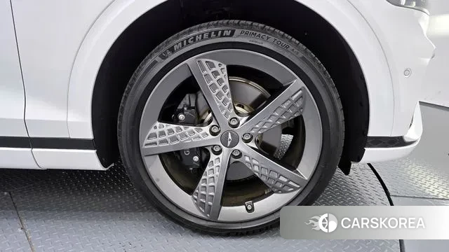 Genesis GV70 id 3180136 из Кореи 15