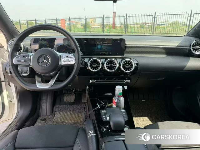 Mercedes-Benz Class A 2022 Белый из Китая, фото 5