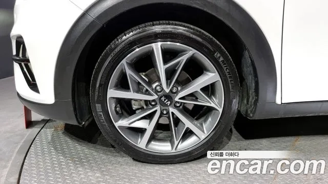 Kia The New Niro id 2950937 из Кореи 15