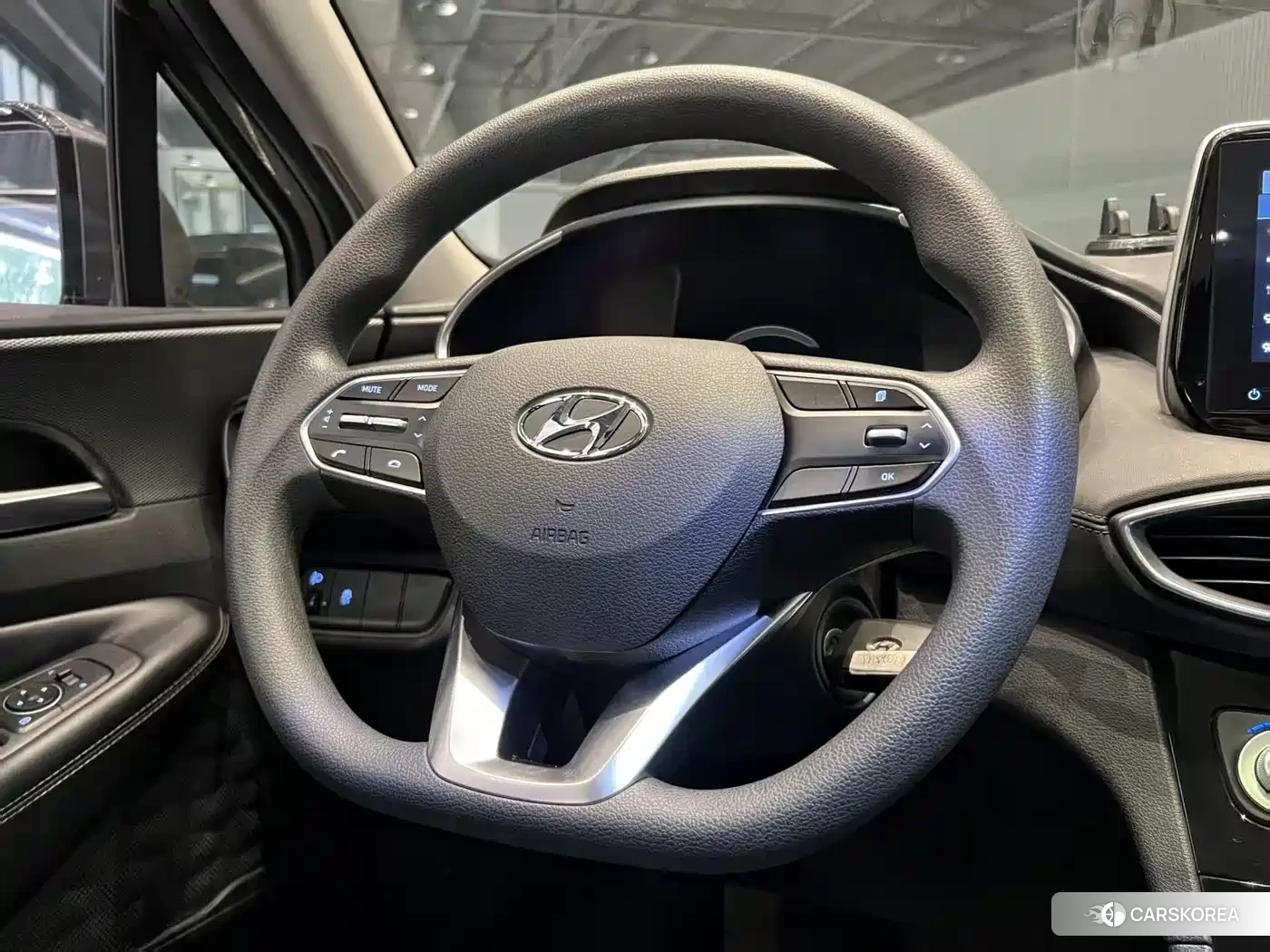 Hyundai Santa Fe 2021 Silver/gray из Китая, фото 5