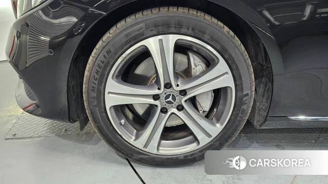 Mercedes-Benz E-Class W213 id 3924665 из Кореи 15