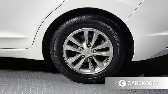 Hyundai The New Avante AD id 3319230 из Кореи 15