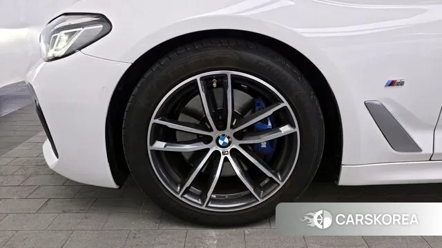 BMW 5 Series (G30) id 3492564 из Кореи 15